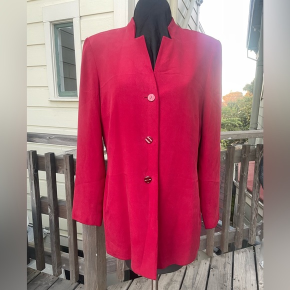 Dress Barn Jackets & Blazers - 100% pure silk vintage blazer from Dress Barn